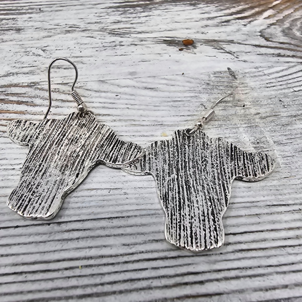 Hippie | Christmas Cow Dangle Earrings New! - Picture 6 of 9